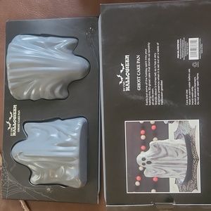 NWT 3D Ghost Cake Pan Bundle